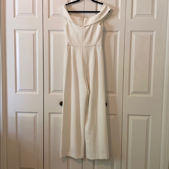 Black Halo- Yoli White Jumpsuit - Picture 4 of 6